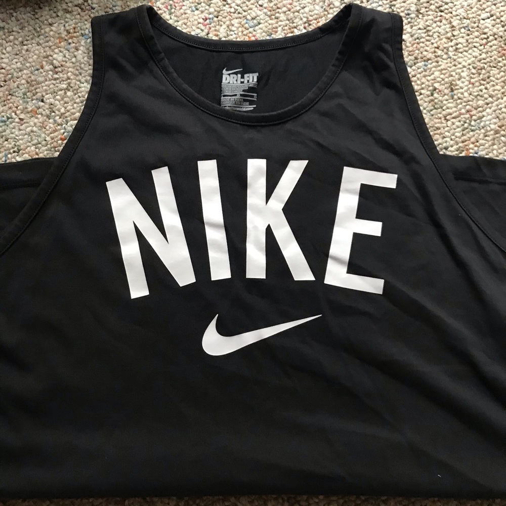 NIKE TANK TOP